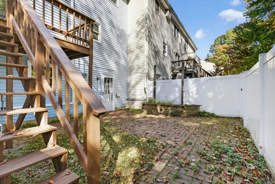 620 Hackett Hill Road, Manchester, NH 03102 - #2