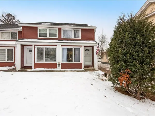 297 College Street #4C, Burlington, VT 05401