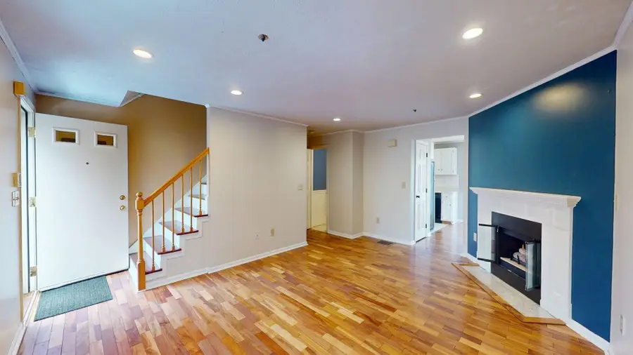 29 Beech Hill Avenue, Manchester, NH 03103 - #3