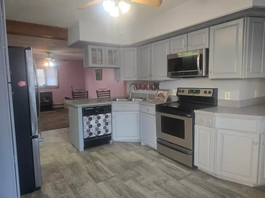 41 Main Street, Allenstown, NH 03275 - #3