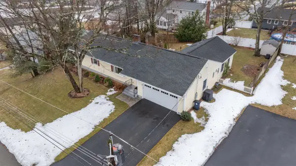 9 Rugby Road, Nashua, NH 03063