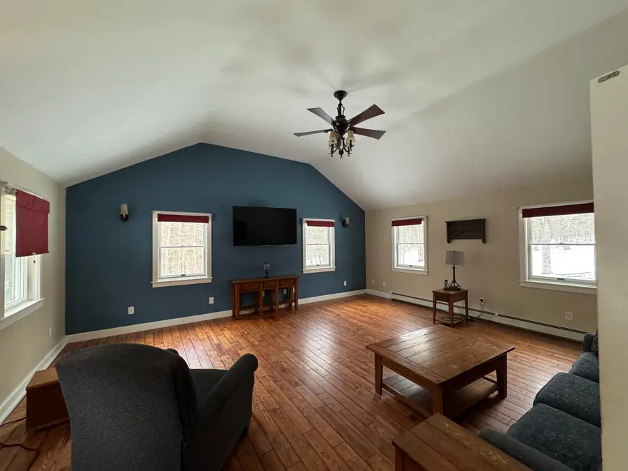 262 Dwyers Camp Road, Shaftsbury, VT 05262 - #2