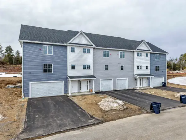 15 Autumn Lane, Raymond, NH 03077