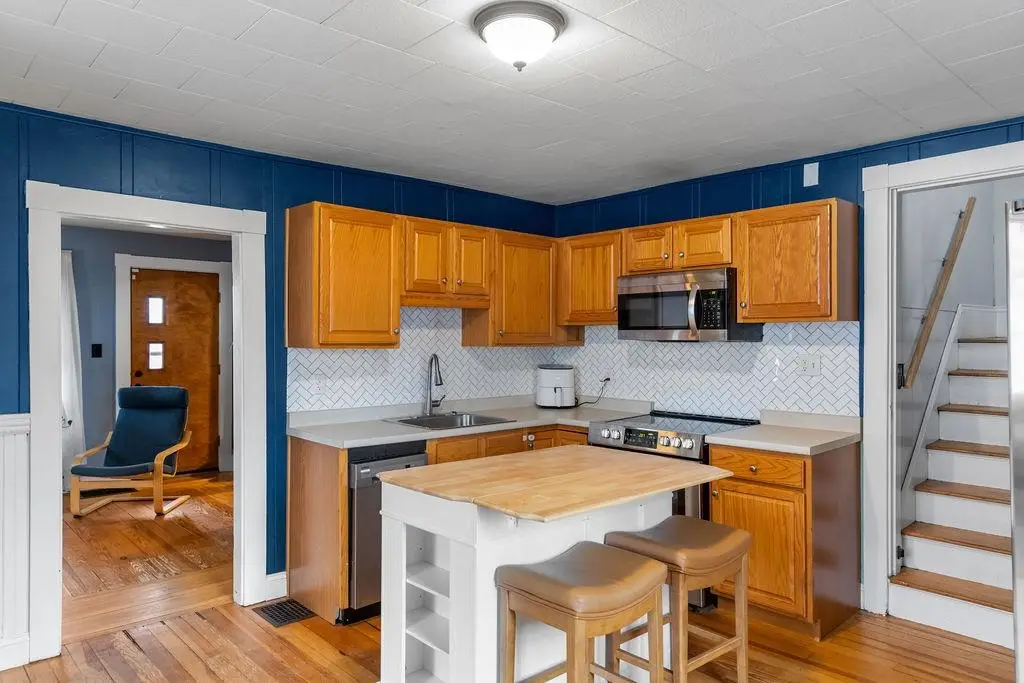 36 S Maple Street, Manchester, NH 03103 - #1