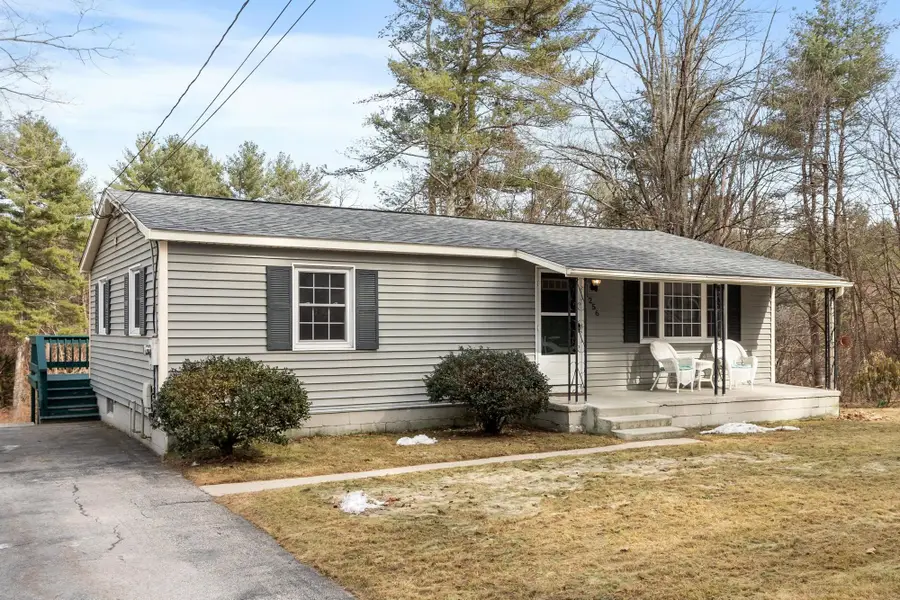 1256 Mammoth Road, Pelham, NH 03076 - #2