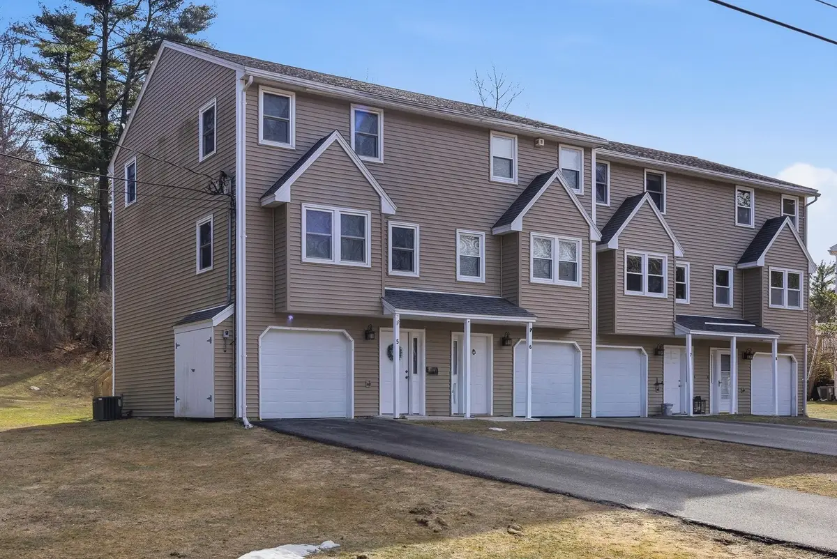 5 Valley Lane, Kingston, NH 03848 - #1