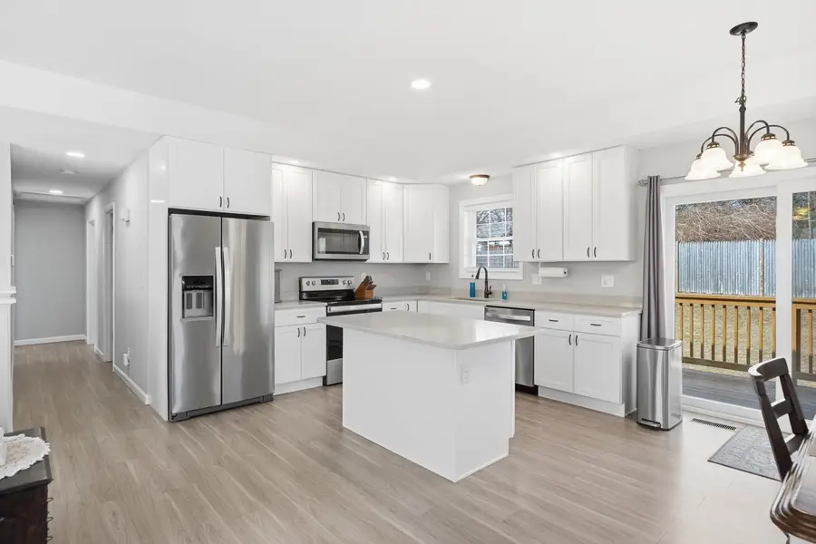 154 Watts Street, Manchester, NH 03104 - #3