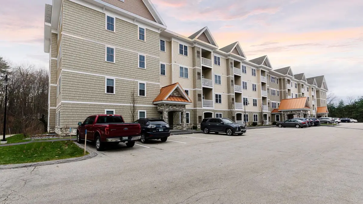 2 Henry David Drive #207, Nashua, NH 03062 - #1