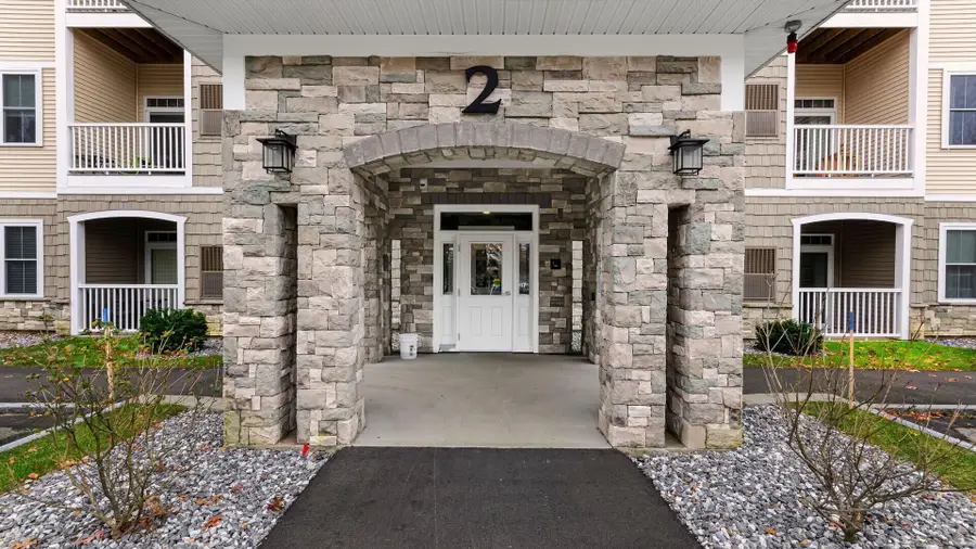 2 Henry David Drive #207, Nashua, NH 03062 - #2