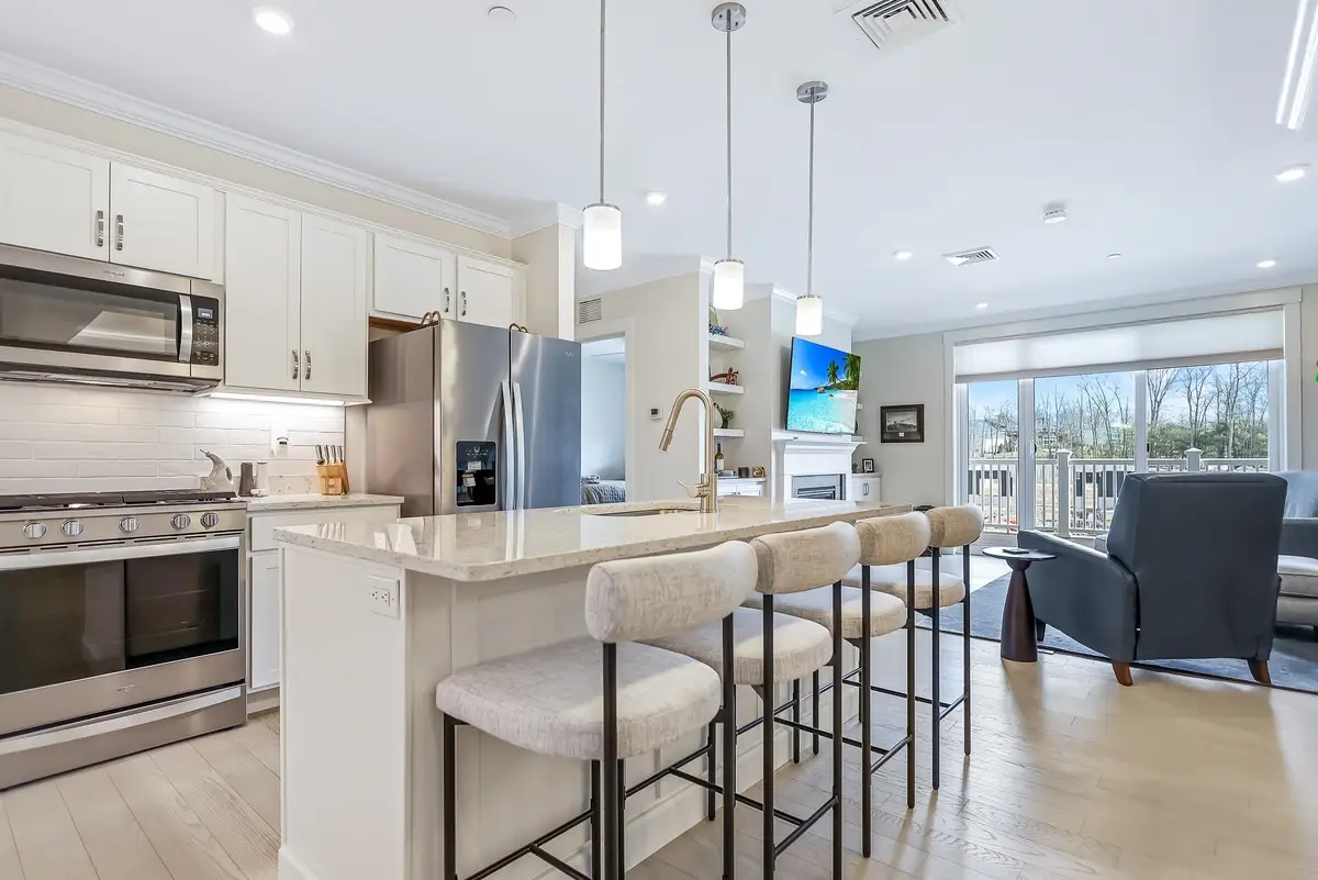 7 Longview Drive #204, Atkinson, NH 03811 - #1