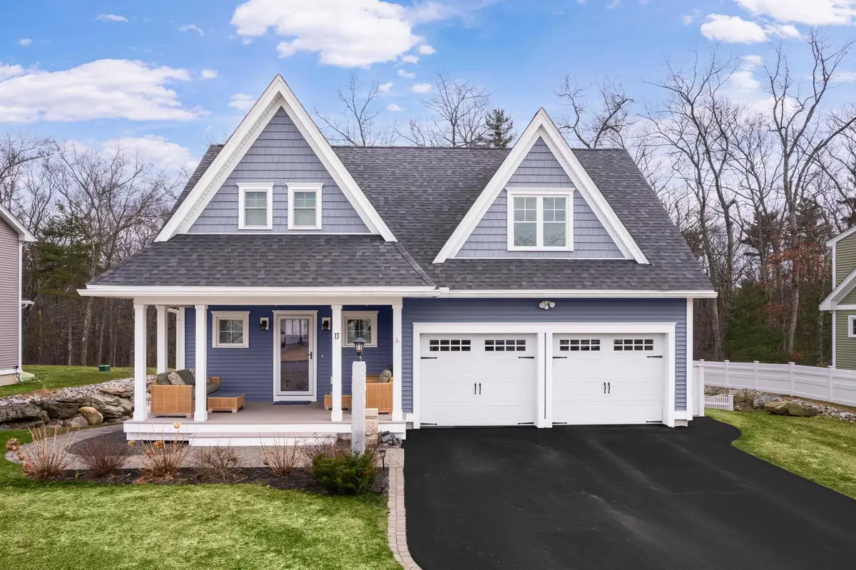 13 Clover Lane, Londonderry, NH 03053 - #1
