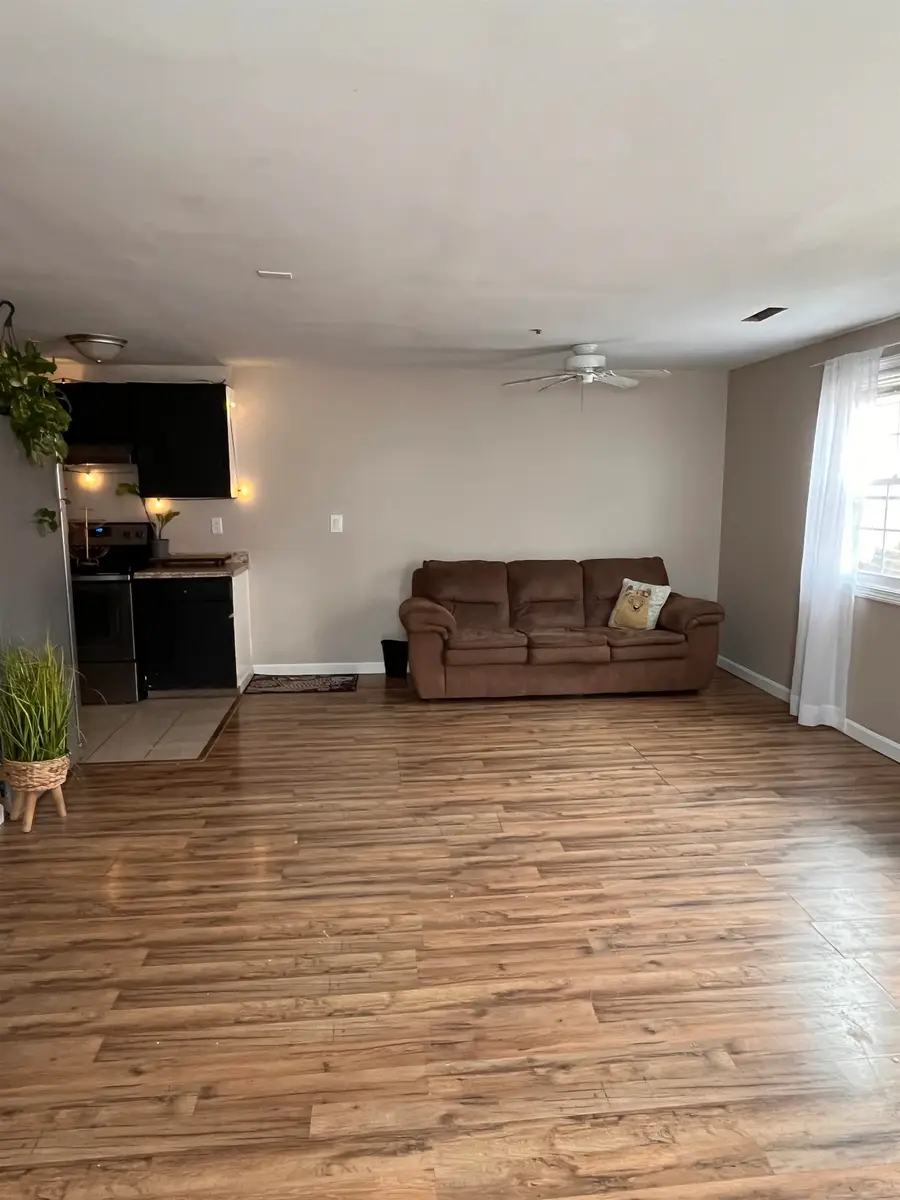 816 Elmwood Drive, Hudson, NH 03051 - #3