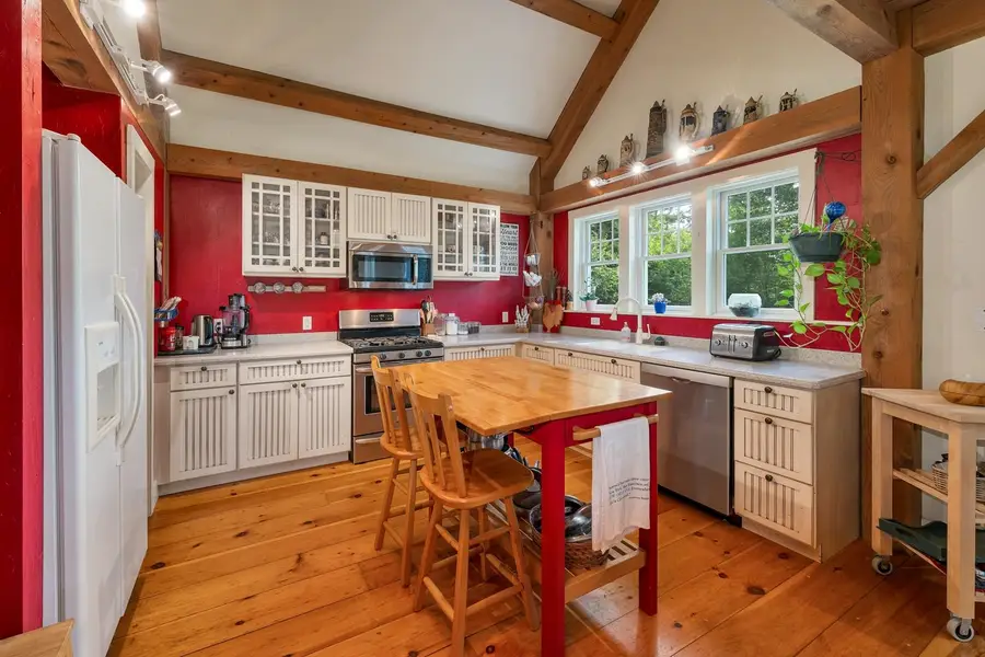 323 Governor Wentworth Highway, Tuftonboro, NH 03853 - #2