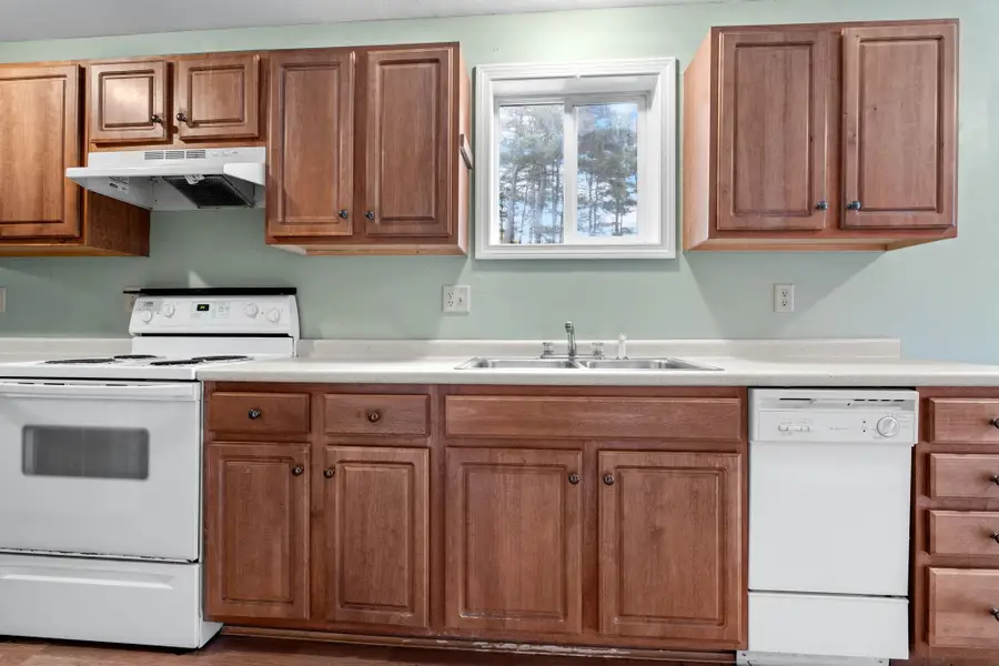 108 W Shore Avenue, Manchester, NH 03109 - #2