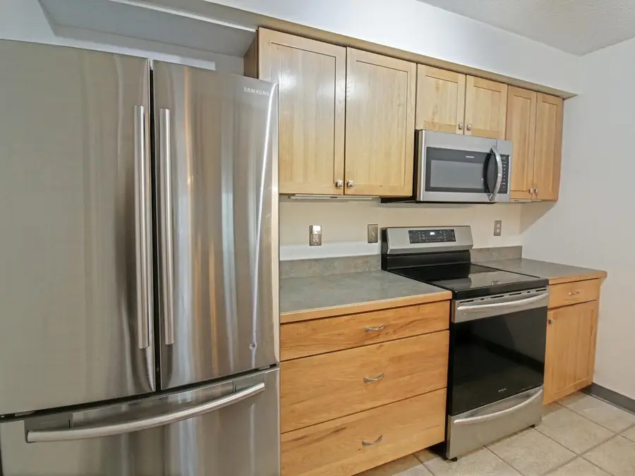 71 East Redrock Drive #103, Burlington, VT 05401 - #3