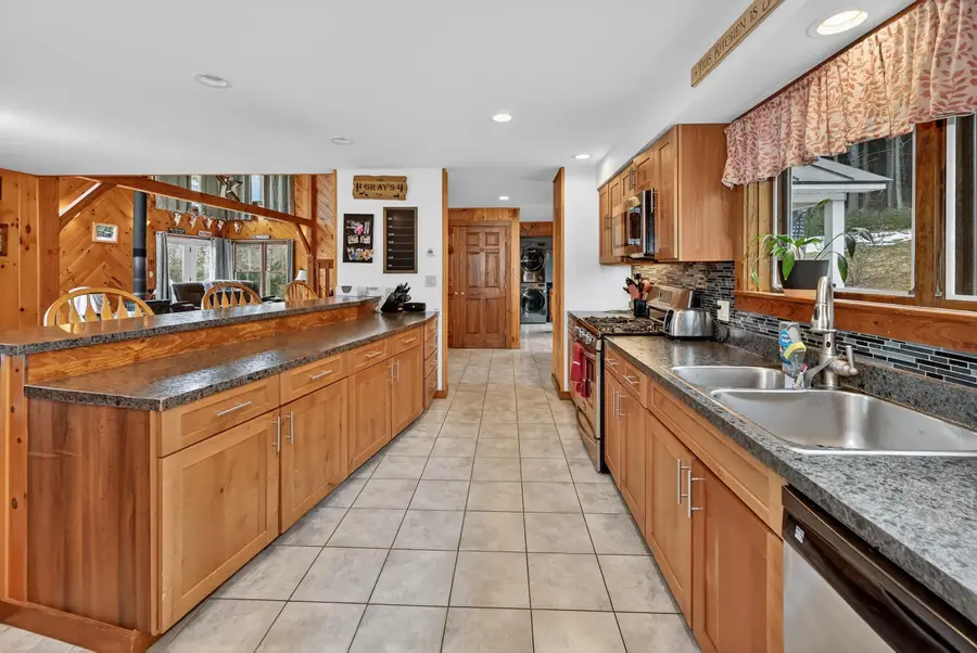 216 High Ridge Lane, East Thetford, VT 05043-4455 - #2