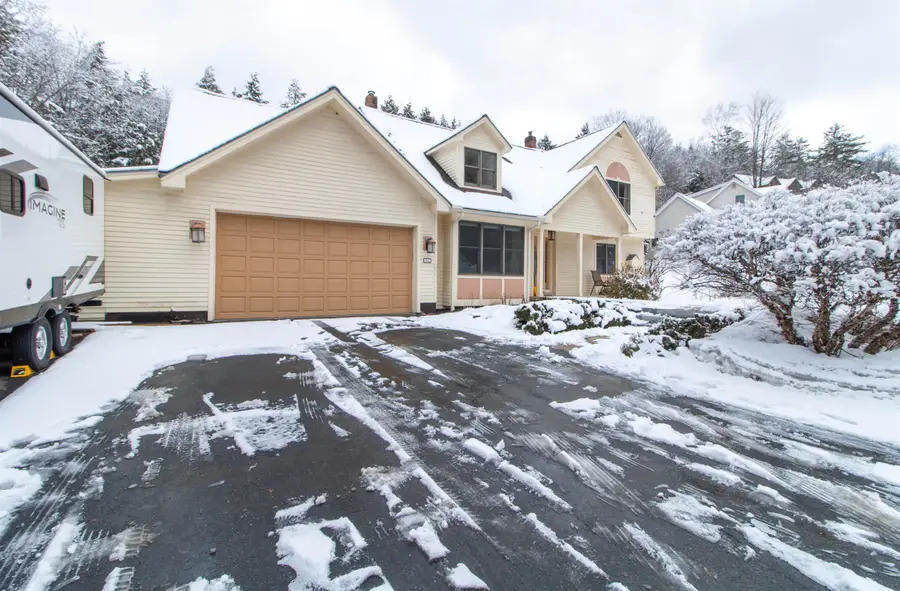 322 Farmer Drive, Saint Johnsbury, VT 05819 - #2