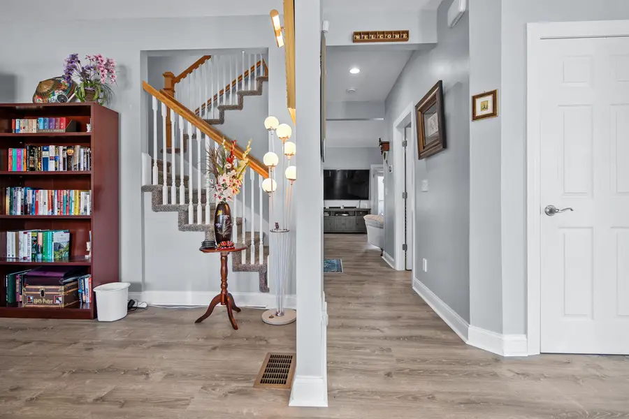 523 Coolidge Avenue, Manchester, NH 03102 - #3