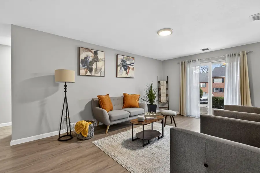 3 Louisburg Square #1, Nashua, NH 03060 - #3