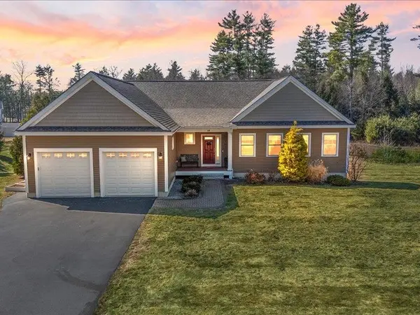 14 Tomasian Drive, Merrimack, NH 03054