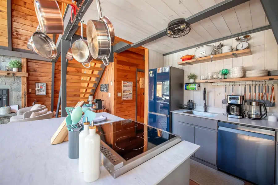 250 Valley View Road, Dover, VT 05356 - #3