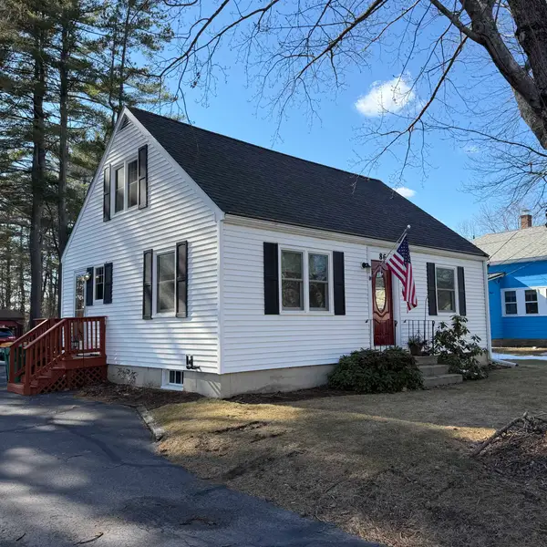 86 Chestnut Hill Road, Rochester, NH 03867