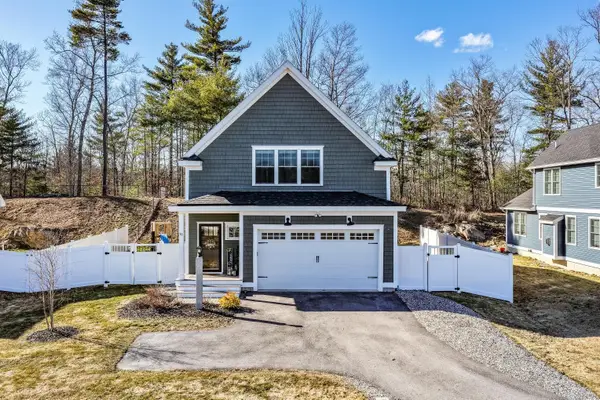 50 Clover Lane, Londonderry, NH 03053