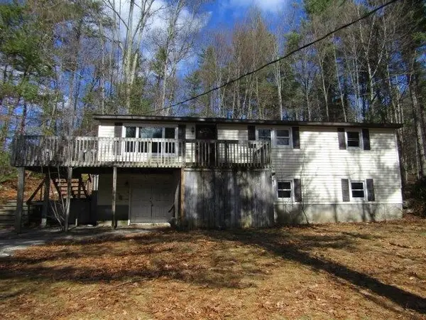 11 Bartlett Road, Derry, NH 03038