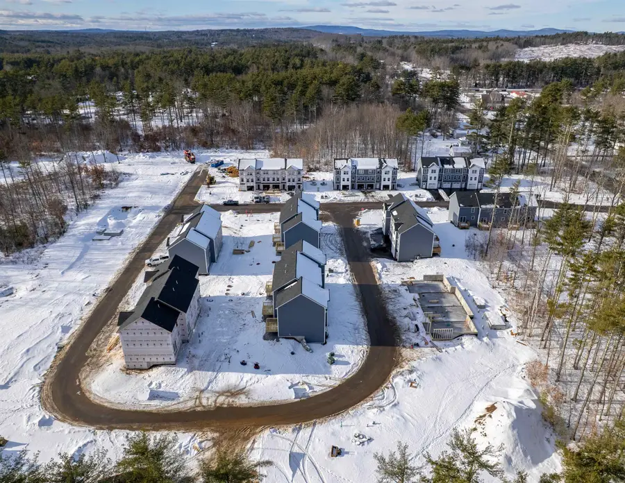 10D Lucky Lane The Crossings at Village Center #10 D, Barrington, NH 03825 - #3