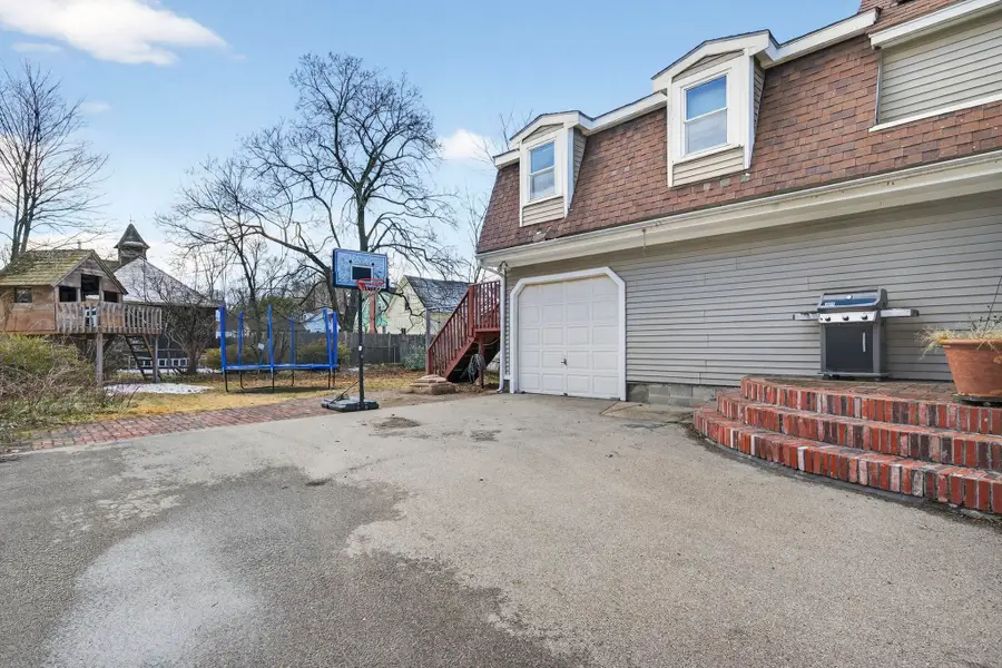 31 Lincoln Avenue, Nashua, NH 03060 - #3