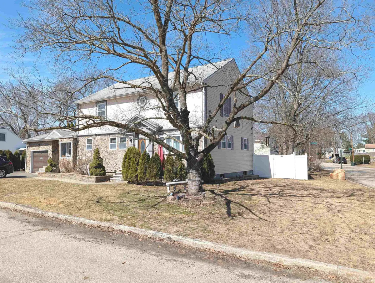 42 Celeste Street, Manchester, NH 03103 - #1