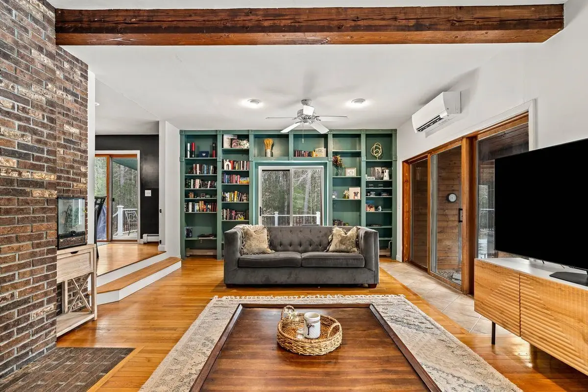 12 Dudley Road, Brentwood, NH 03833 - #1