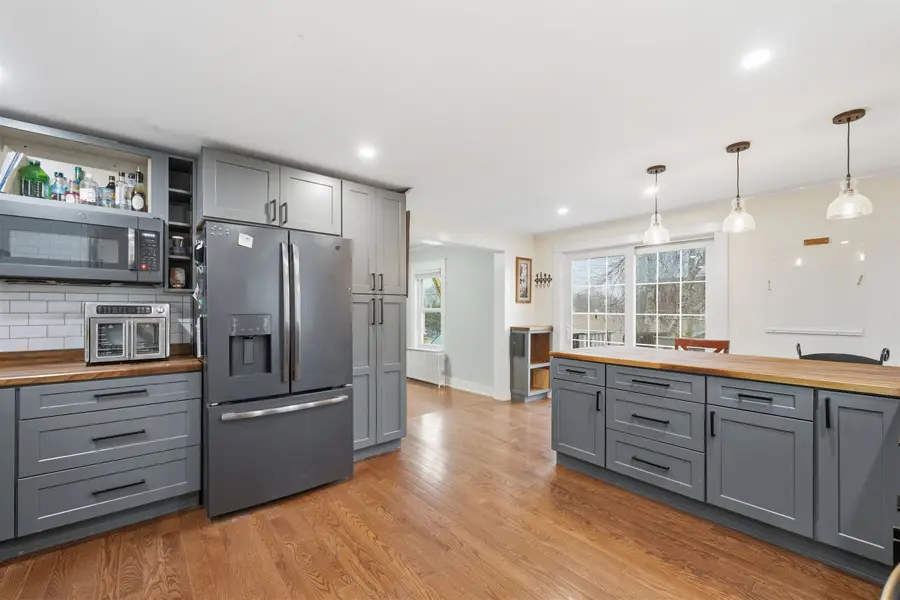 761 Amherst Street, Manchester, NH 03104 - #3