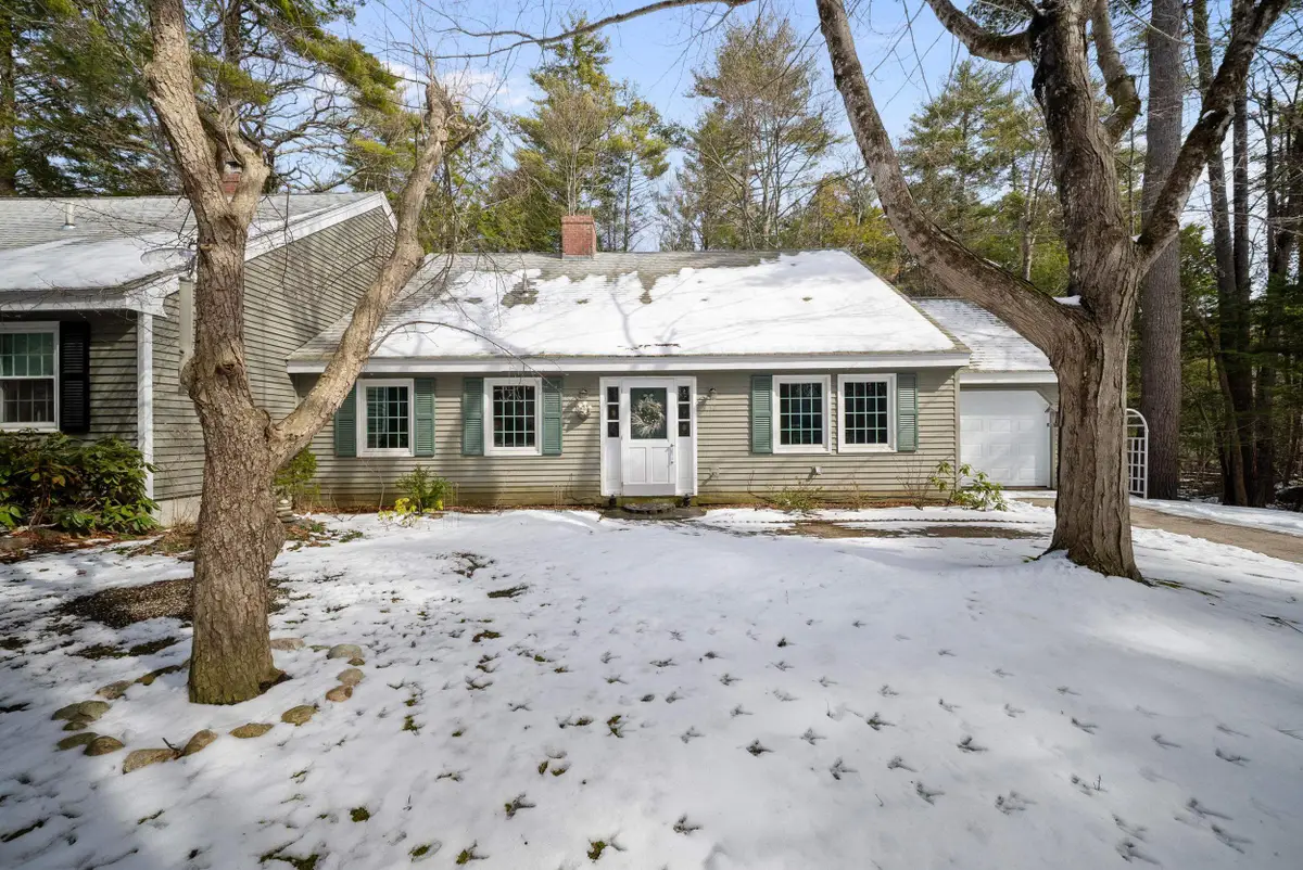 12 Laurel Circle, Wolfeboro, NH 03894 - #1