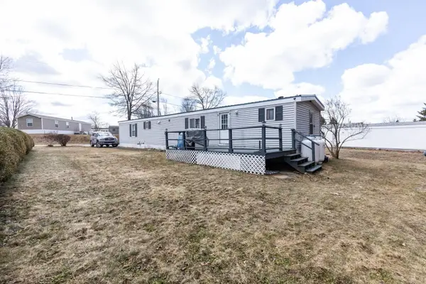 196 New Hillcrest Drive, Greenville, NH 03048