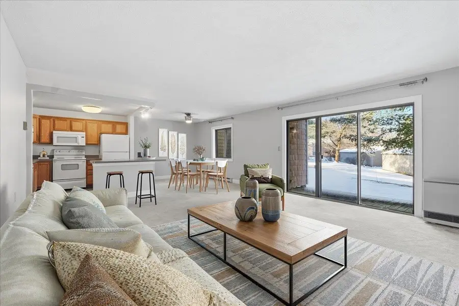 17 Hawthorne Circle, South Burlington, VT 05403 - #3