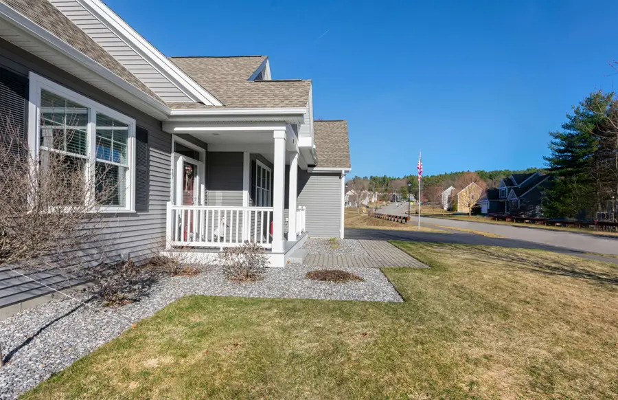 17 Legacy Drive, Nashua, NH 03062 - #3