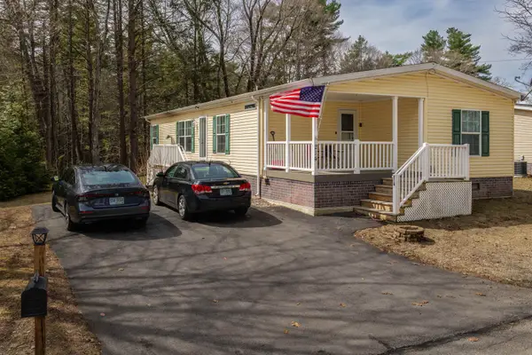 214 Robin Hood Drive, Exeter, NH 03833