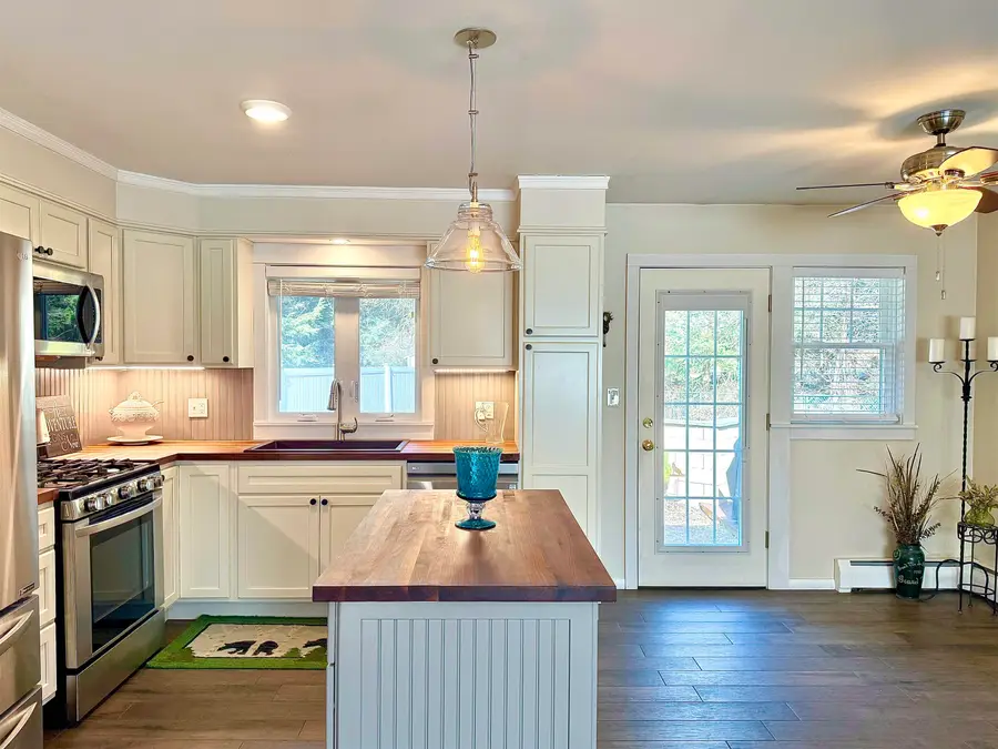 30 Meadow Drive, Springfield, VT 05156 - #3