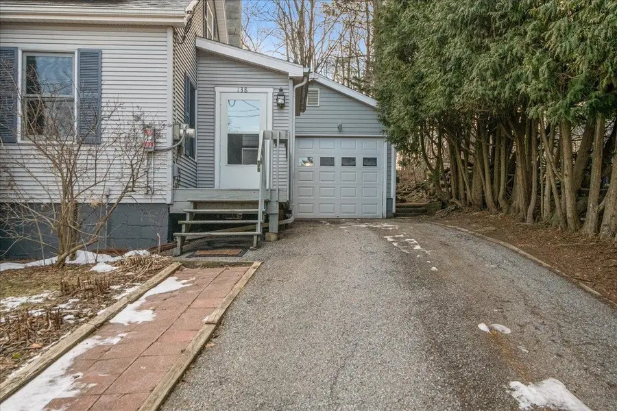 138 Foster Street, Burlington, VT 05401 - #3
