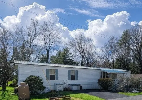 16 Harbourt Drive, Winchester, NH 03470