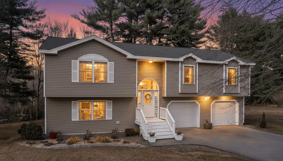 18 Essex Drive, Raymond, NH 03077 - #2