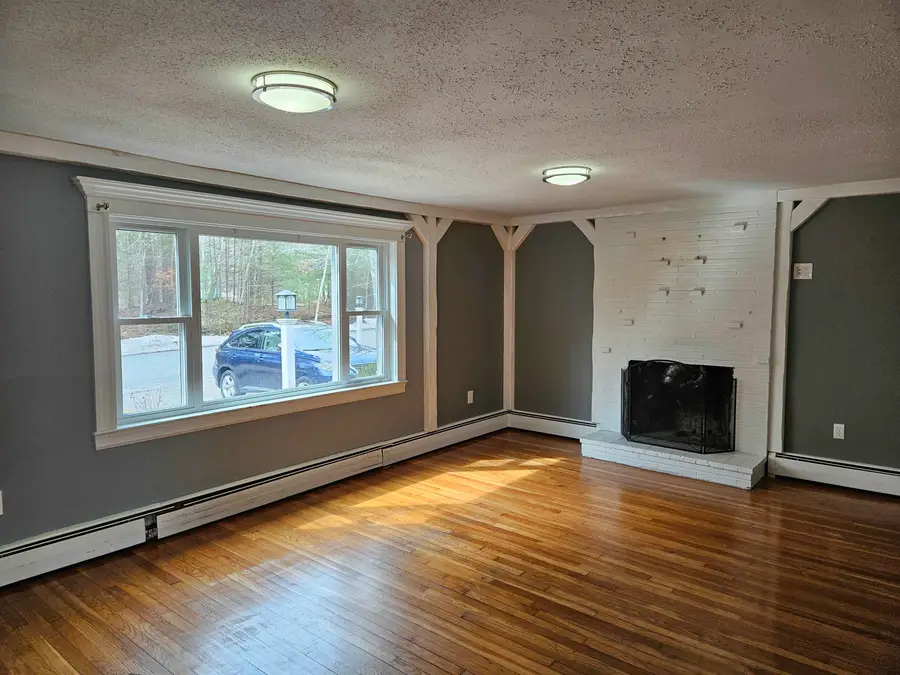 4 Fran Avenue, Plaistow, NH 03865 - #2