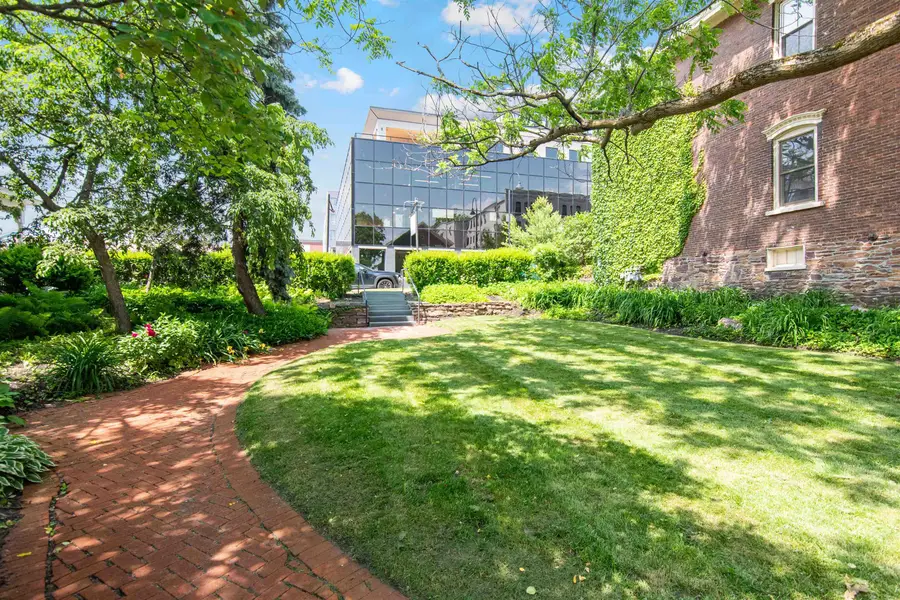 89 College Street #Unit A-2, Burlington, VT 05401 - #3