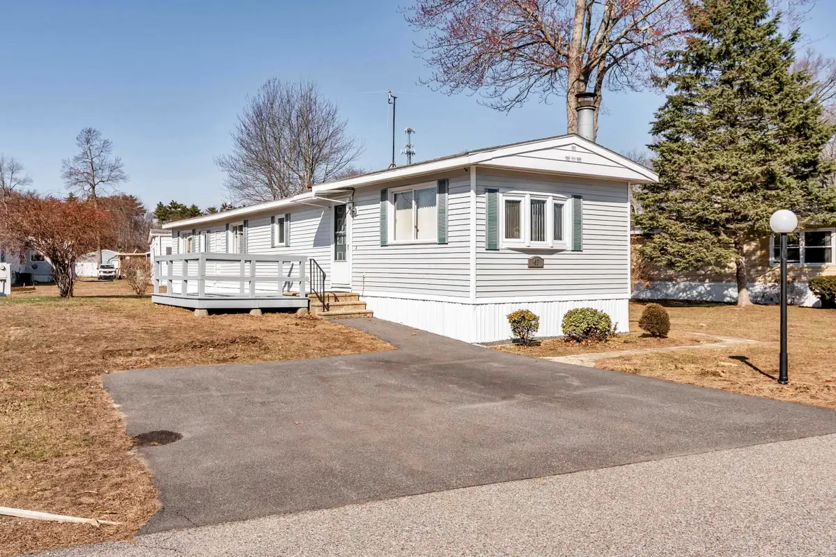 47 Scott Avenue, Seabrook, NH 03874 - #1