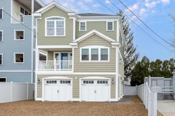 5 Fellows Avenue, Hampton, NH 03842