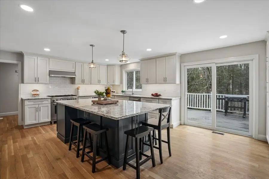 50 Hearthside Circle, Bedford, NH 03110 - #3