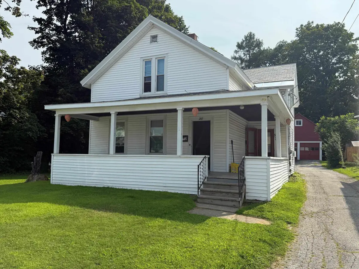 209 Grove Street, Bennington, VT 05201 - #1