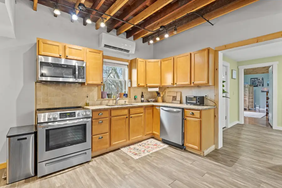 142 Broadway #3, Dover, NH 03820 - #3