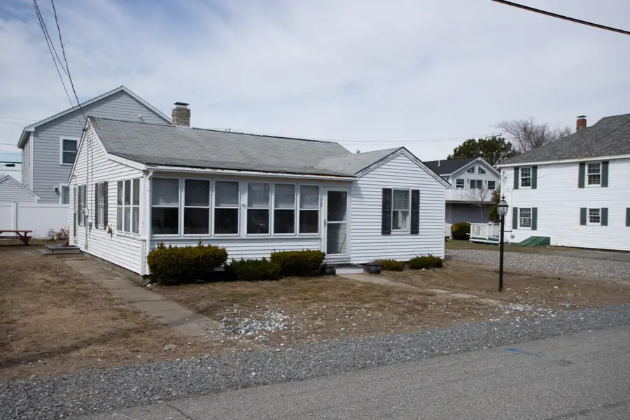 308 Atlantic Avenue, Seabrook, NH 03874 - #2